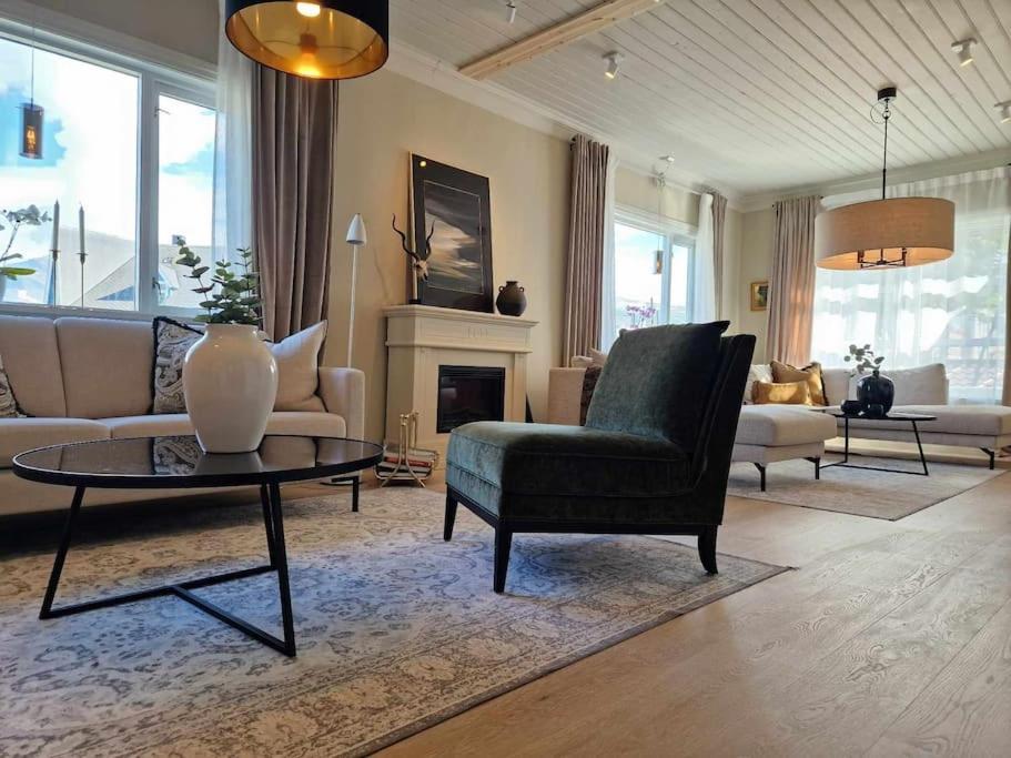 Villa Close To The City Centre Tromsø Extérieur photo